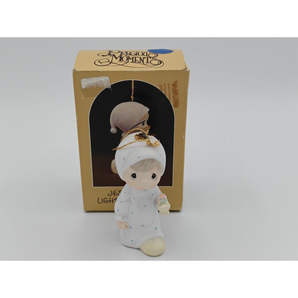 Precious Moments E 0537 Jesus Is The Light That Shines Enesco Ornament 1983